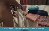 لاتينا فاتنة نيكي بنز مارس الجنس بجد وعميق.