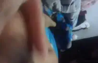 فاتنة الشباب يستمني على كاميرا ويب أمام كاميرا الويب.