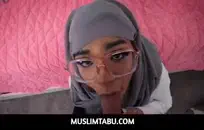 2 ميلف فرنسية قرنية مع كبير الثدي تحصل على الهرات الضيقة التي دمرتها 4 رجال في مشهد تحول جنسى قذر