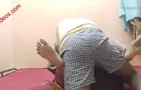 زوجة الهواة الديوث الملاعين زوجها مع الديك سميكة.