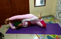 Twinks لطيف تمتص ويمارس الجنس مع بعضها البعض.