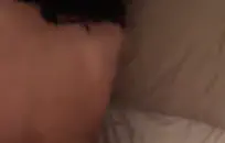 الممثل الإباحي هانكي يستعرض قضيبه مع أول مرة