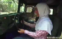 صبي مراهق استغل من قبل والده في القانون.