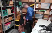 بابي يمارس الجنس مع فتاة فرنسية صغيرة مع صديقه (الترجمة الحرفية).