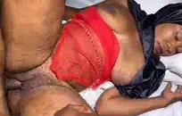 تبا لي، فاتنة بريطانيا المثيرة صوفي دي تنزل أمام الكاميرا من أجلنا فقط